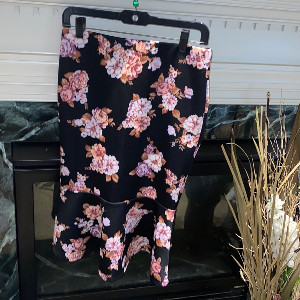 Floral Pencil Skirt